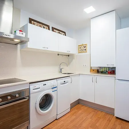 Renovated In Centre, And Train 3 Minutes Away * Sitges